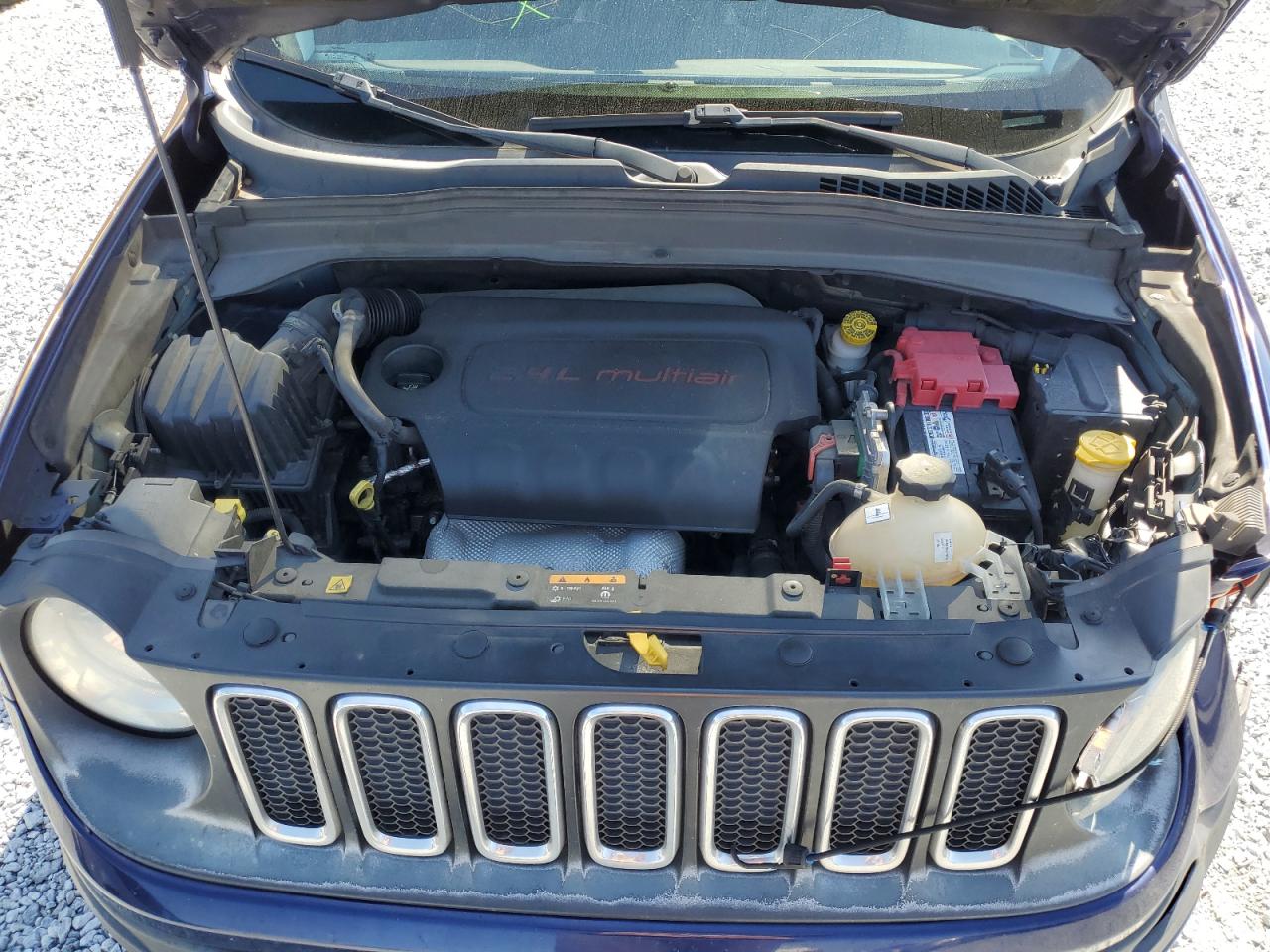 2018 Jeep Renegade - Image 13