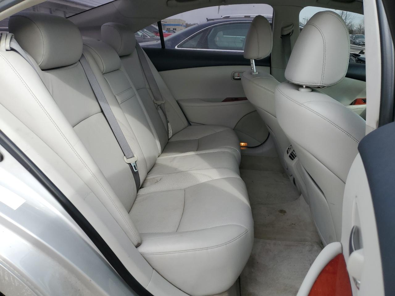 2007 Lexus ES - Image 10
