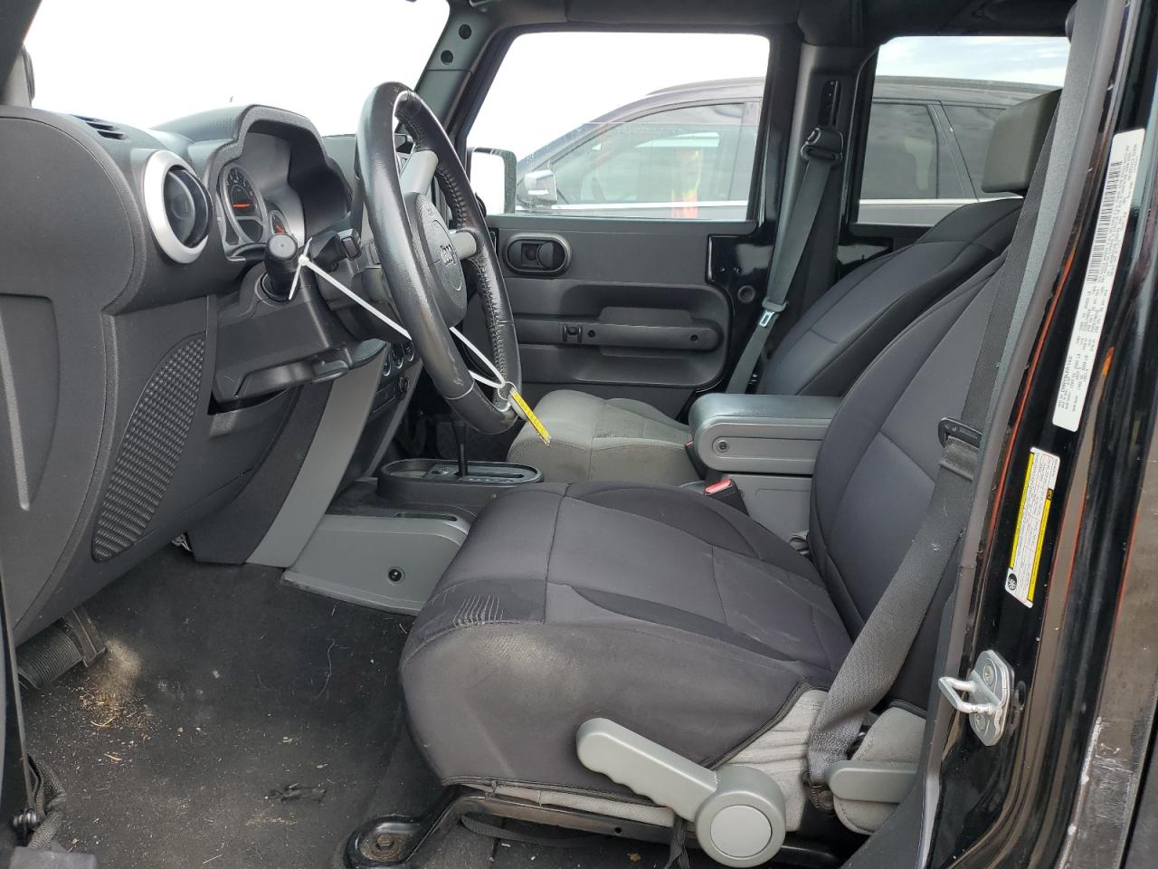 2008 Jeep Wrangler Unlimited Sahara VIN: 1J4GB591X8L528103 Lot: 46935125