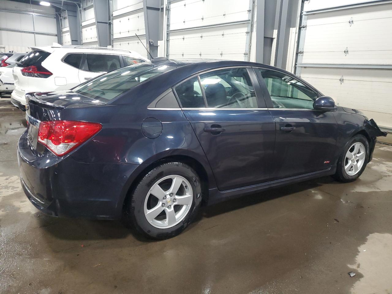 2016 Chevrolet Cruze - Image 3