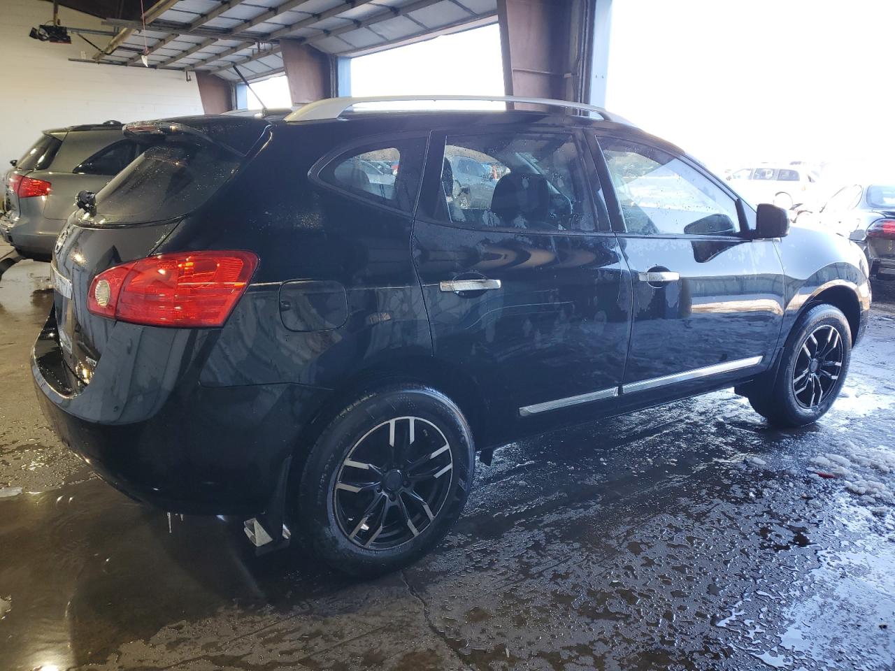 2015 Nissan Rogue - Image 3