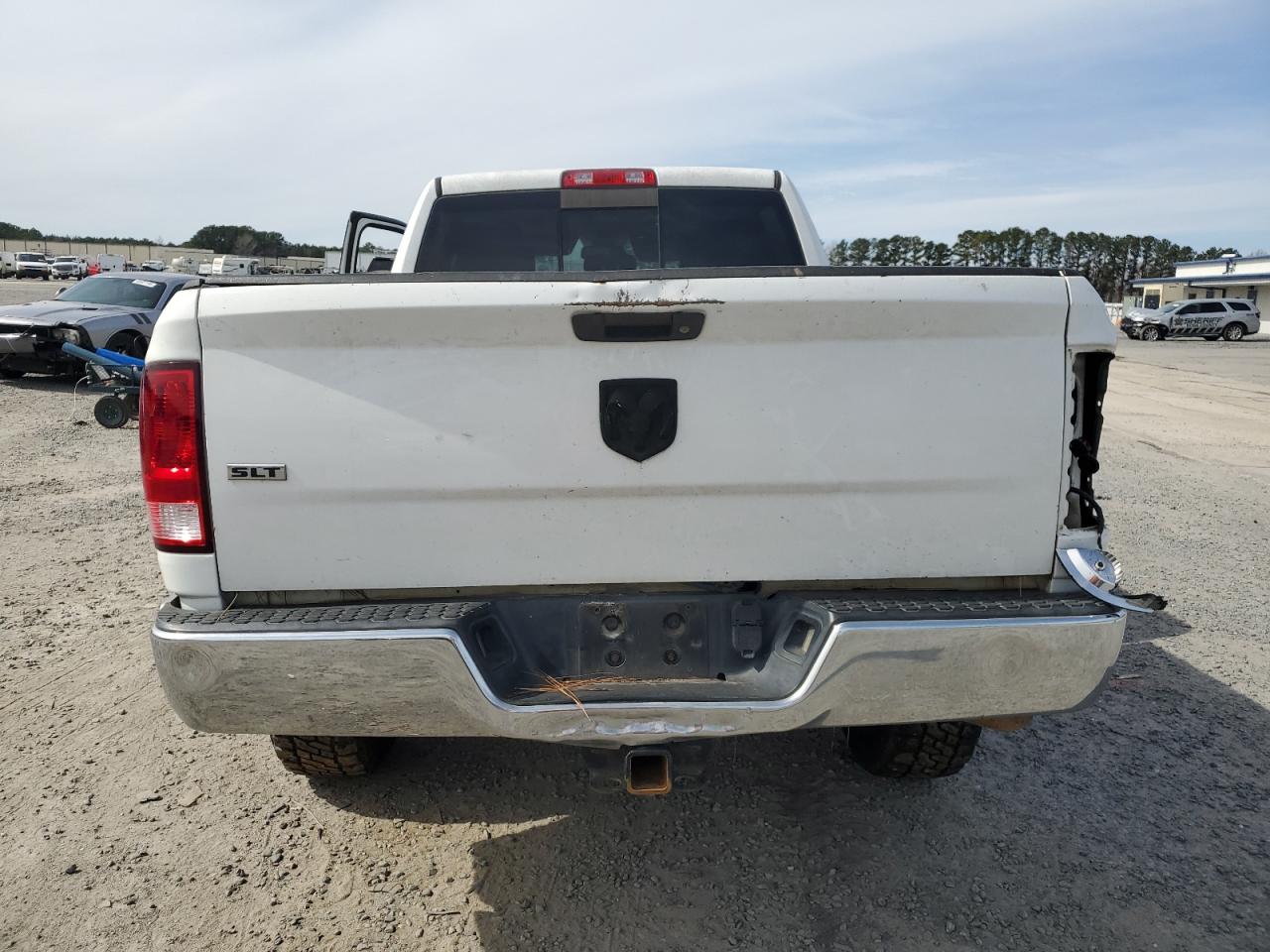 2014 RAM 2500 - Image 6