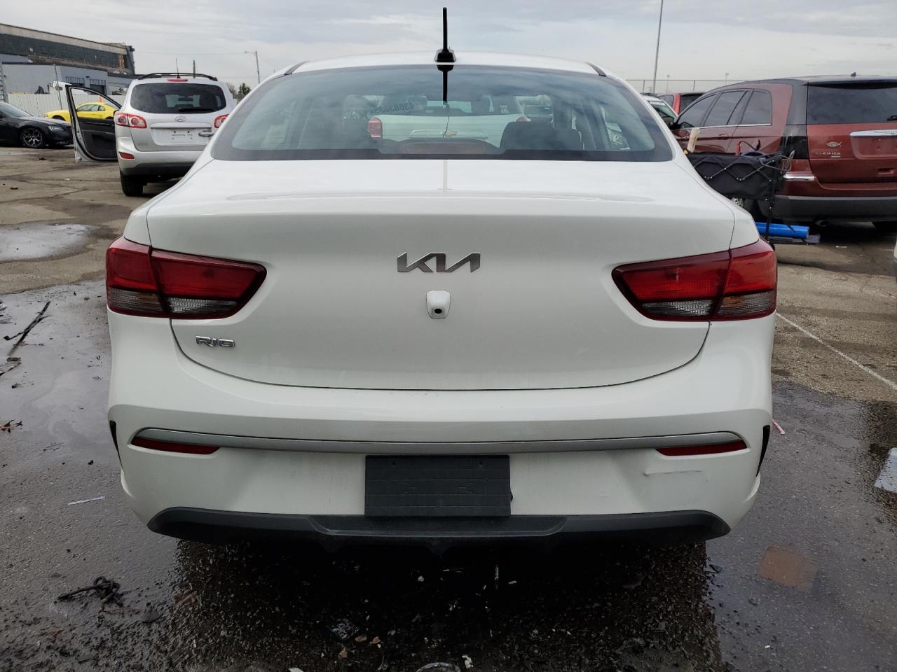 2023 Kia Rio - Image 6