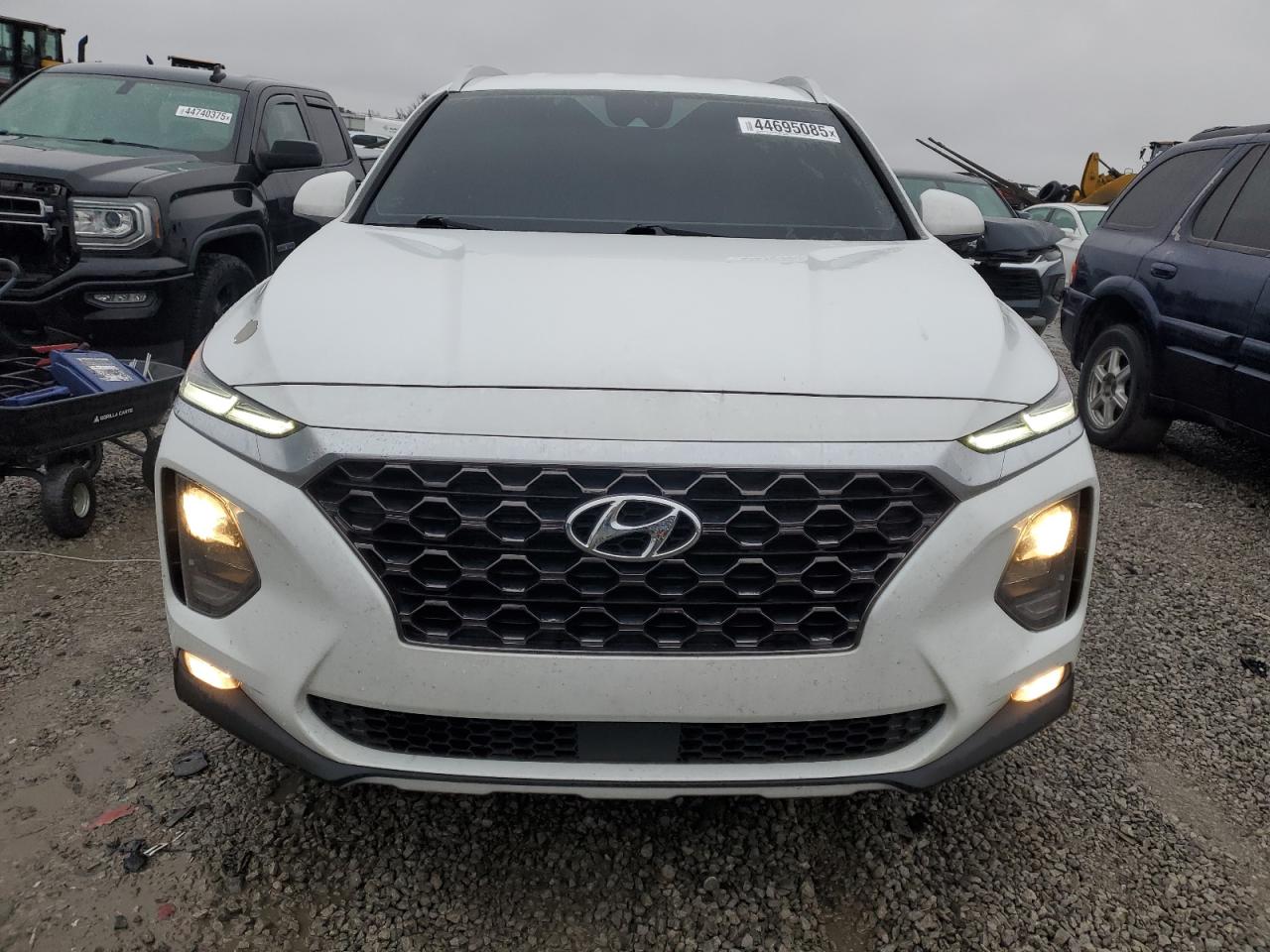 2020 Hyundai Santa Fe - Image 5