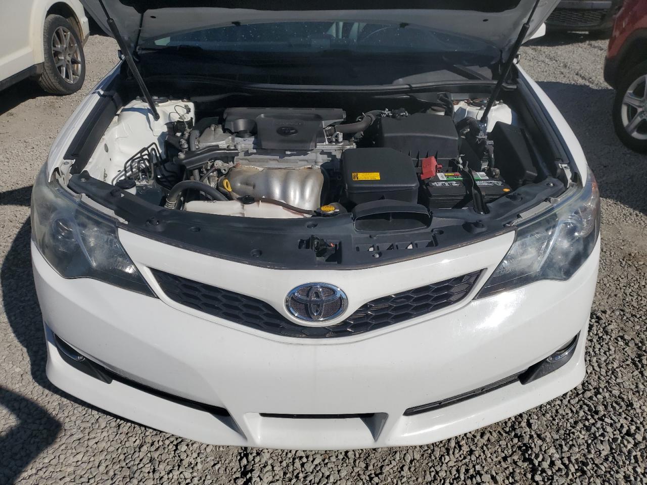 2012 Toyota Camry - Image 11