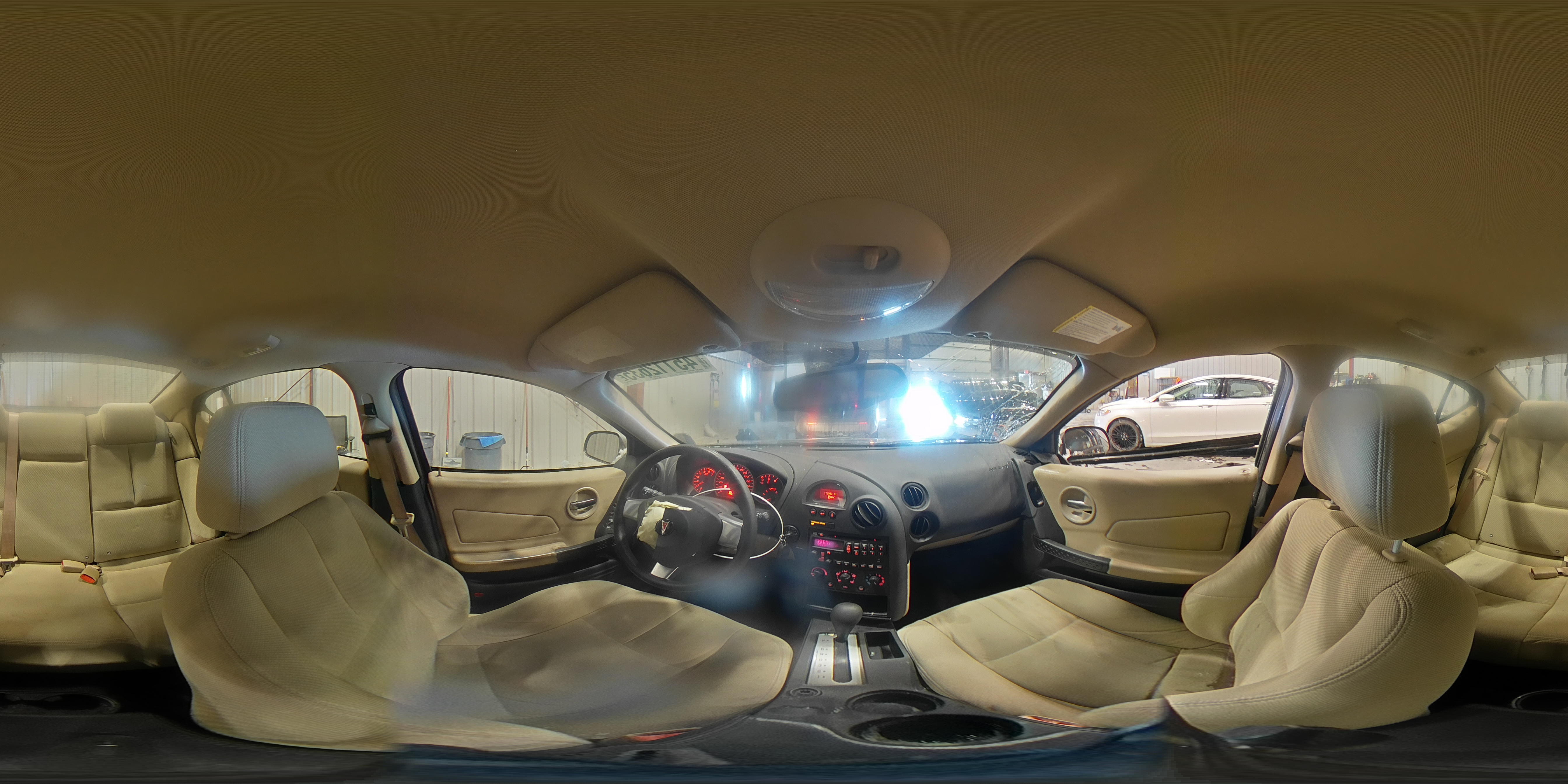 2007 Pontiac Grand Prix - Image 12