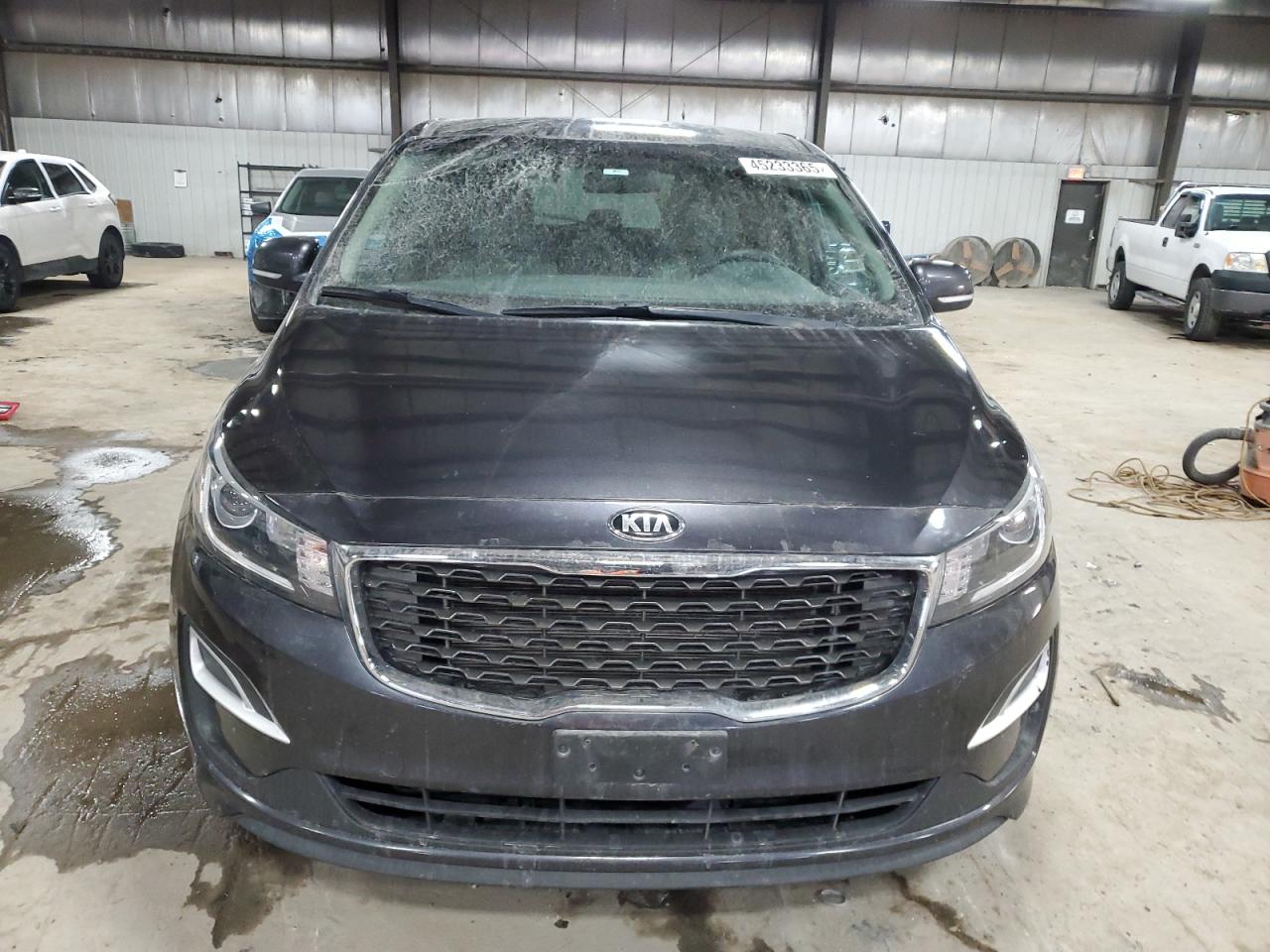 2020 Kia Sedona - Image 5
