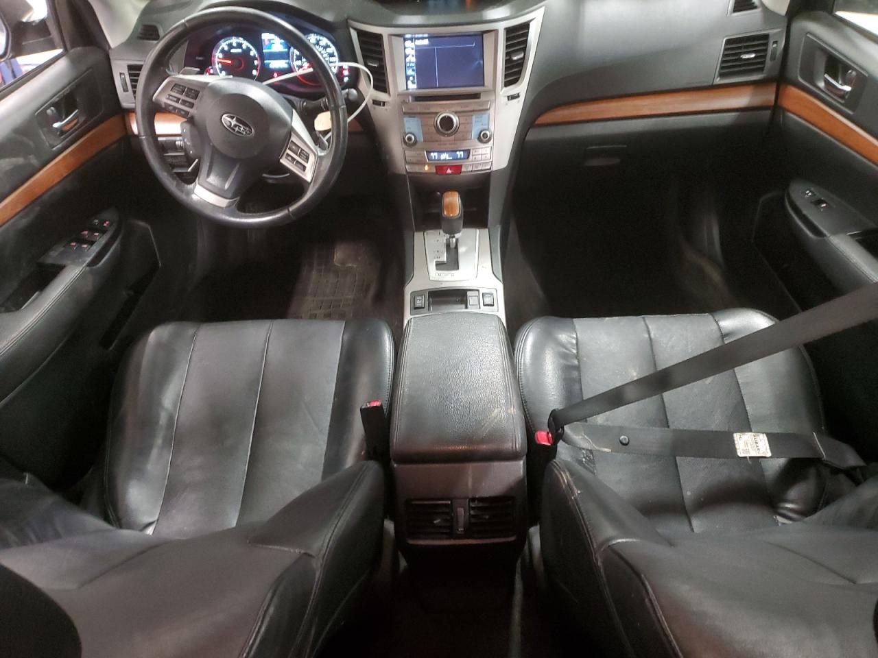 2014 Subaru Outback - Image 8