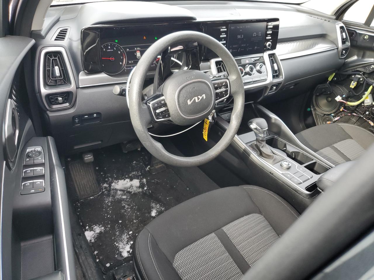 2022 Kia Sorento - Image 8
