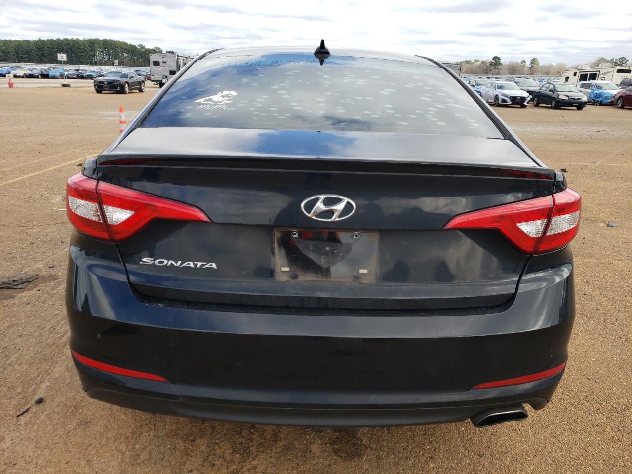 2015 Hyundai Sonata - Image 6