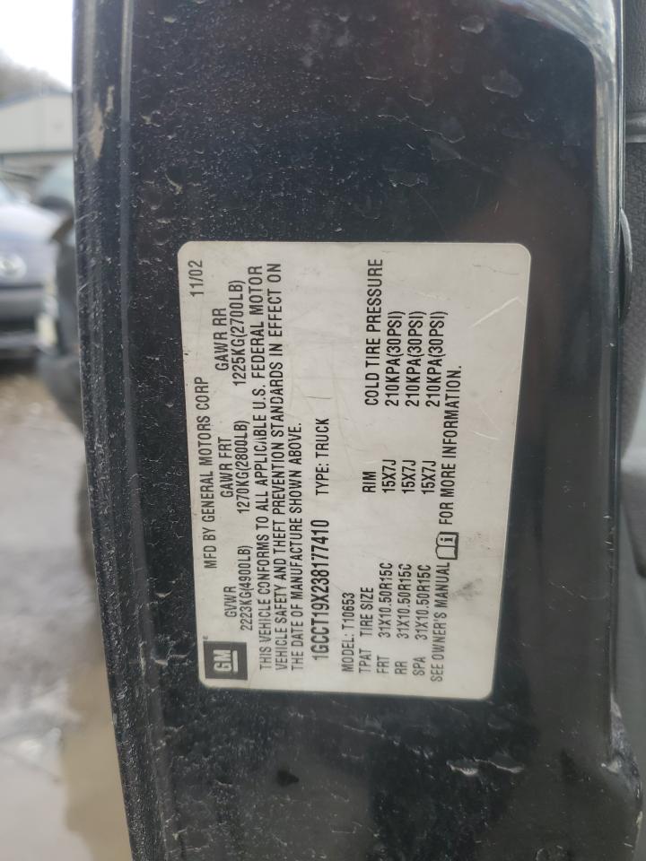 2003 Chevrolet S-10 Pickup - Image 12