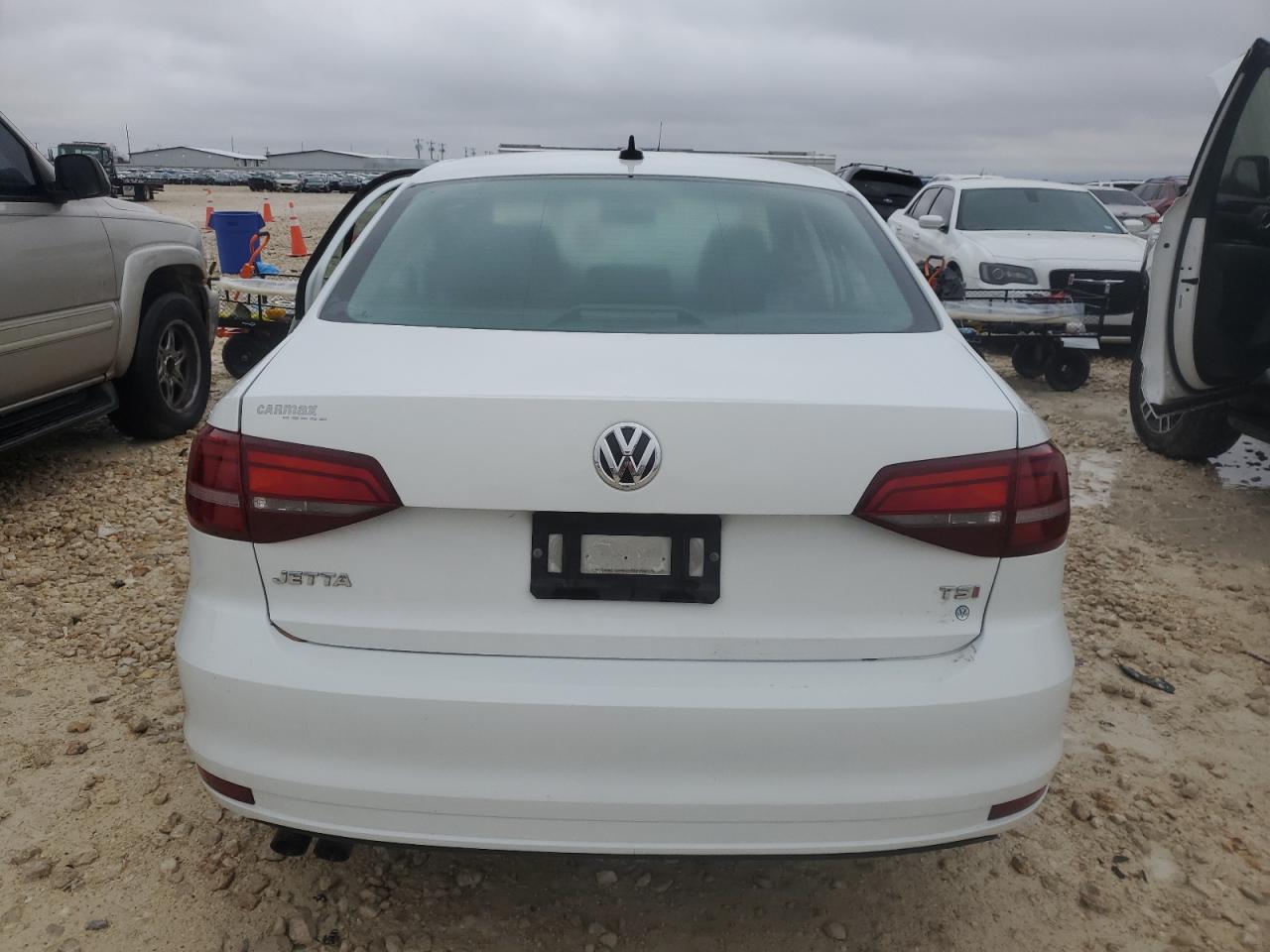 2016 Volkswagen Jetta - Image 6