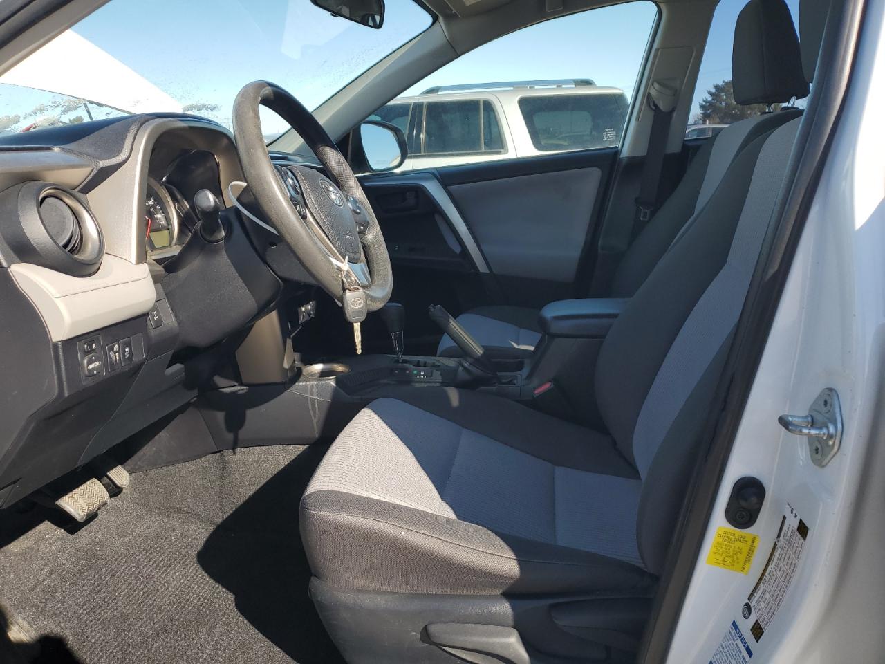 2014 Toyota RAV 4 - Image 7