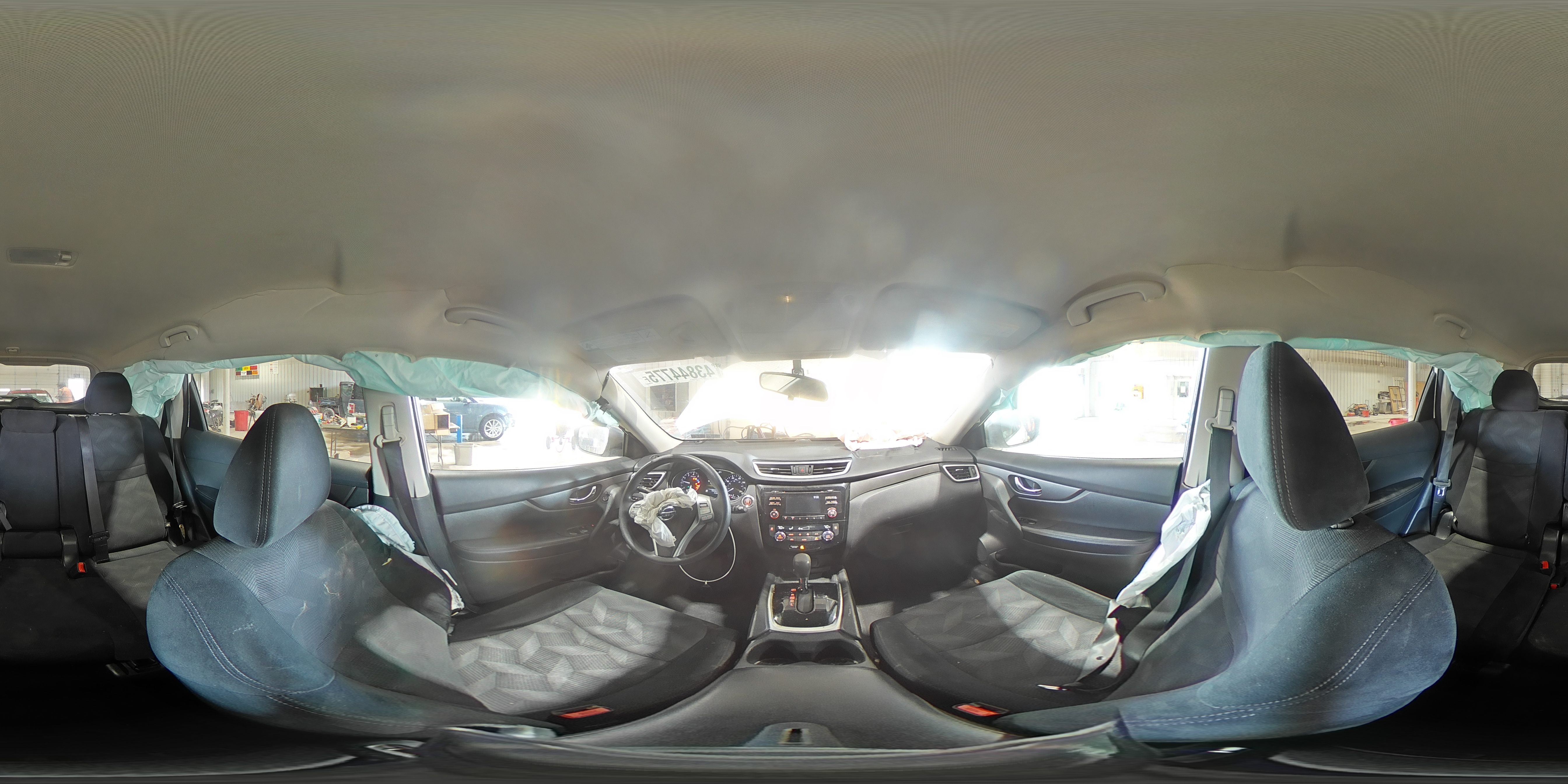 2016 Nissan Rogue - Image 15