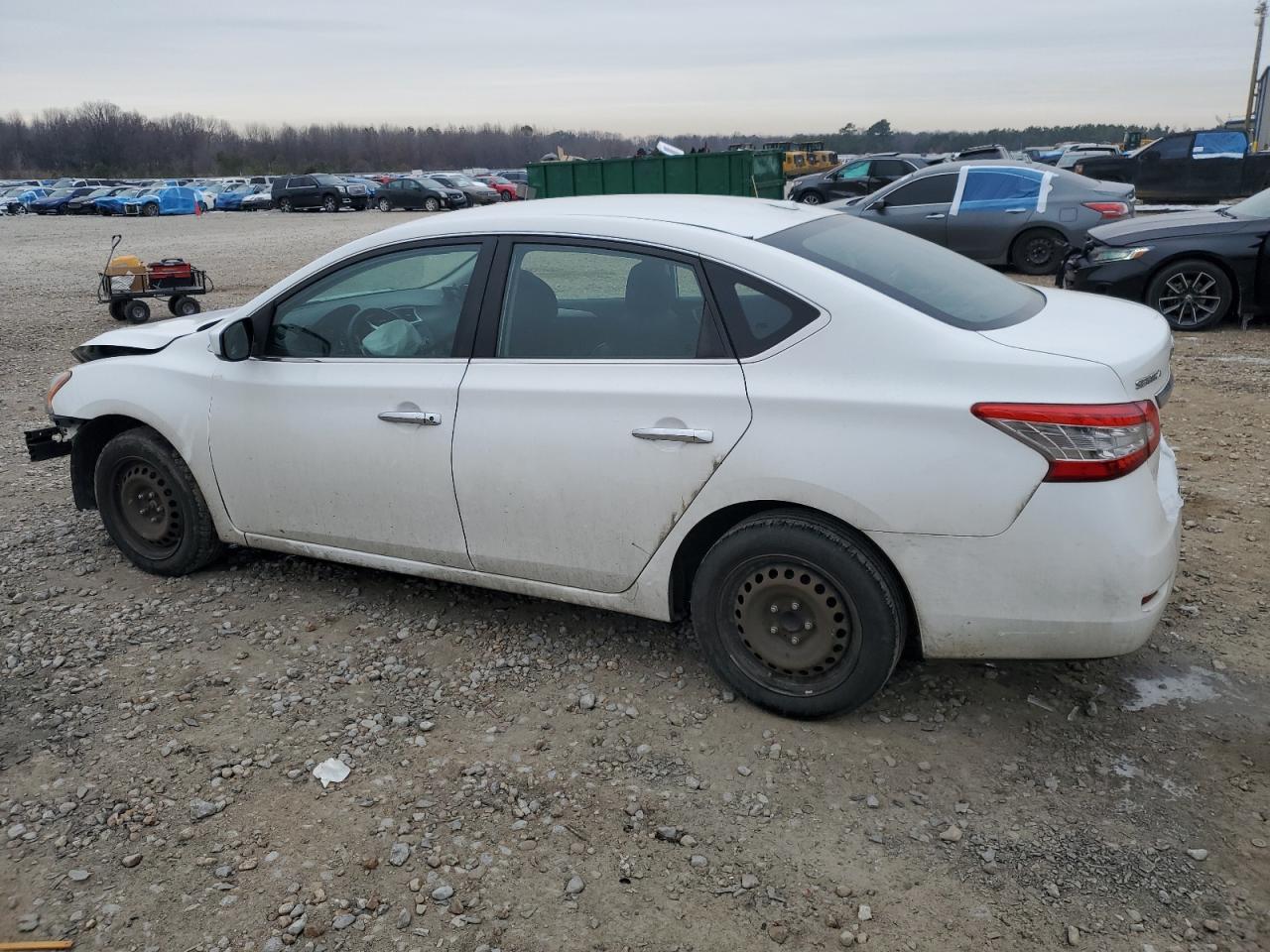 2015 Nissan Sentra - Image 2