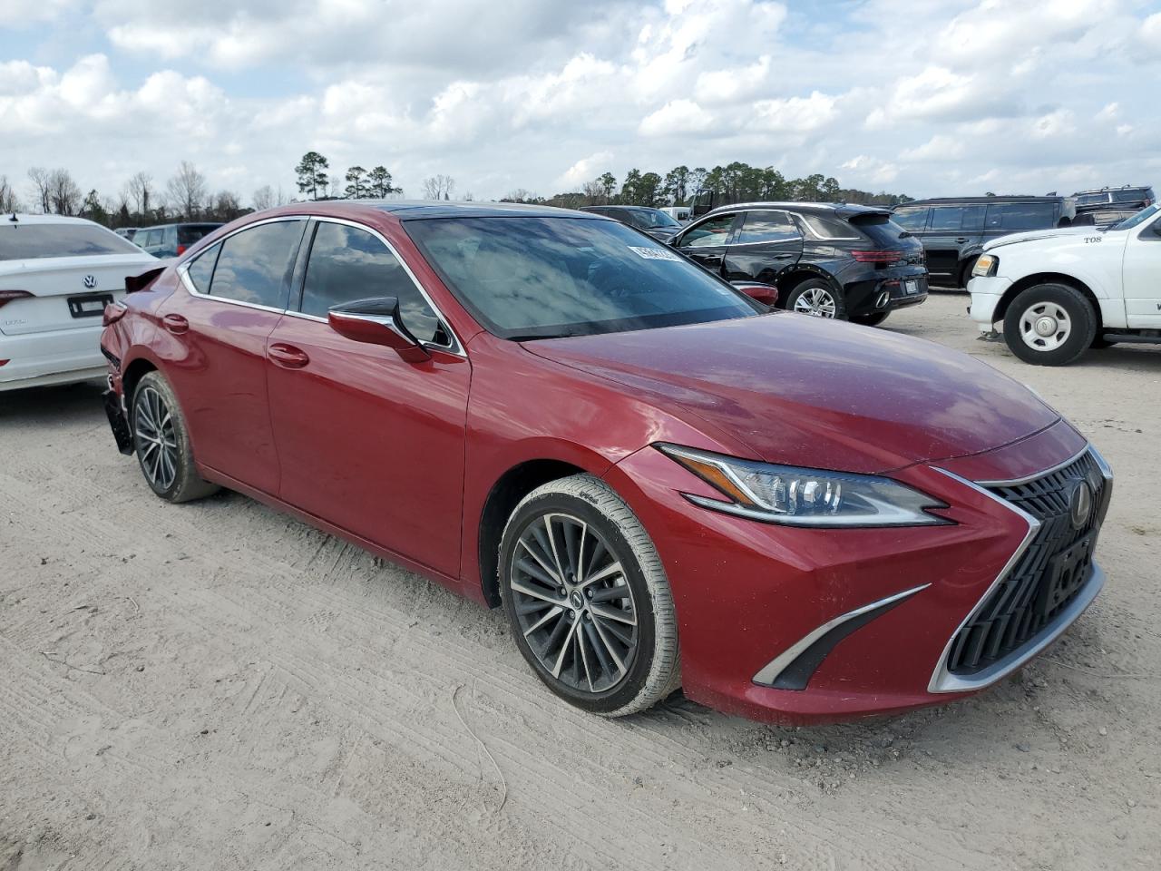 2023 Lexus ES - Image 4