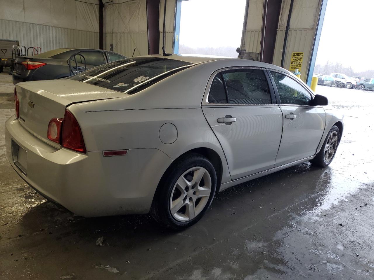 2010 Chevrolet Malibu - Image 3