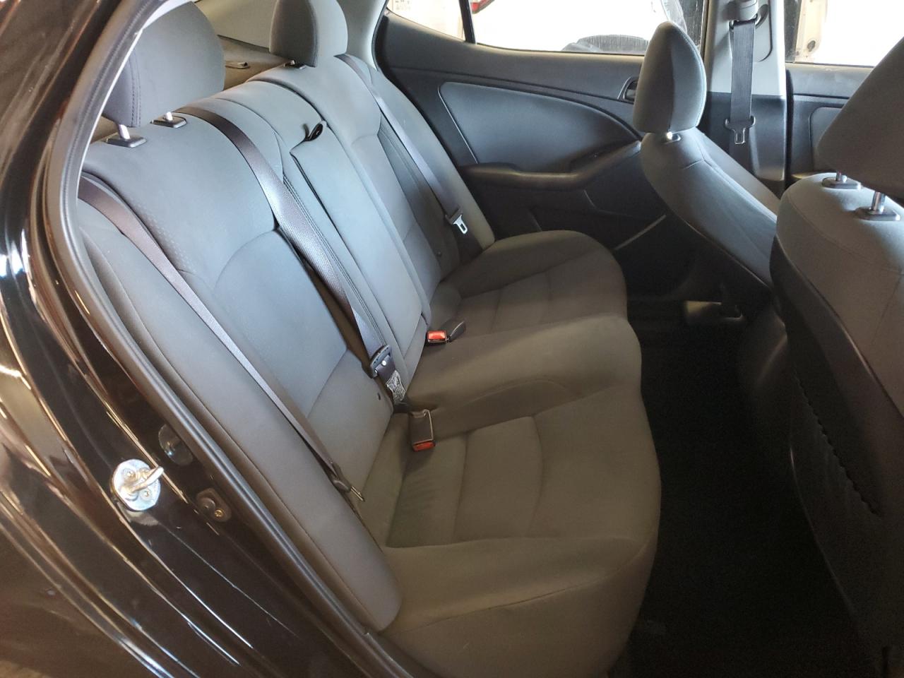 2015 Kia Optima - Image 10