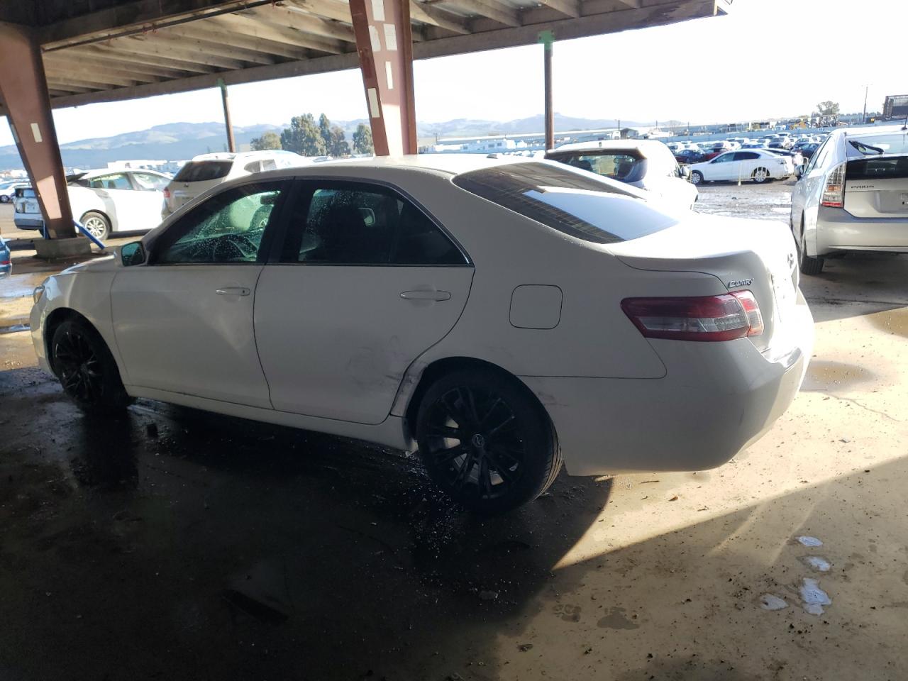 2010 Toyota Camry - Image 2