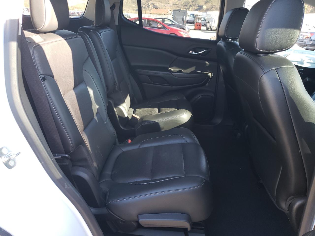 2019 GMC Acadia - Image 11