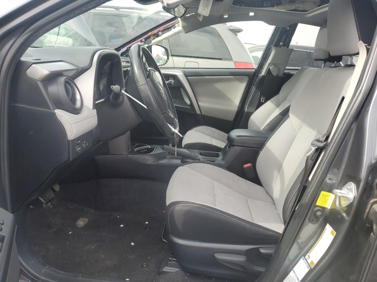 2017 Toyota RAV 4 - Image 7