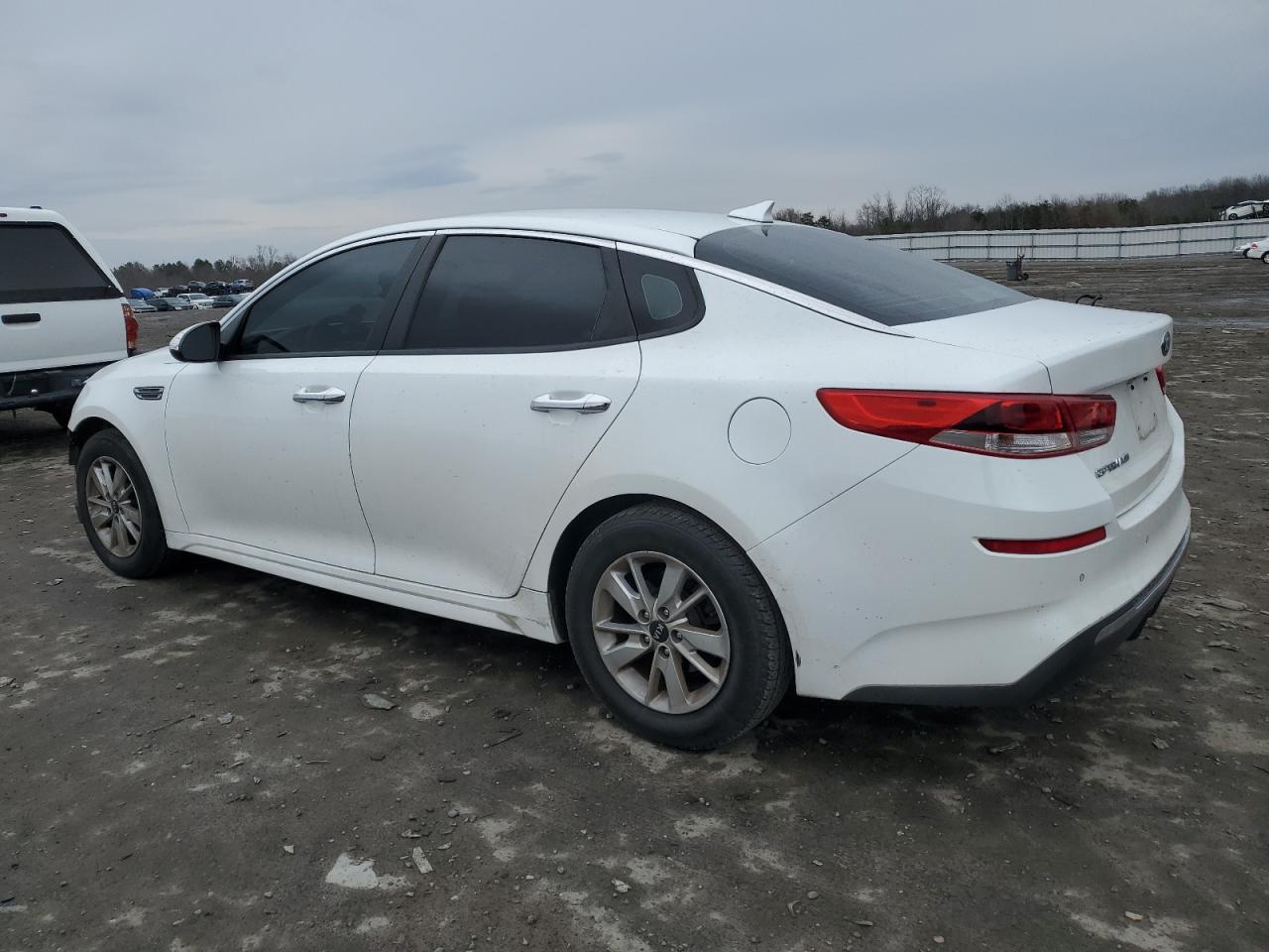 2019 Kia Optima - Image 2