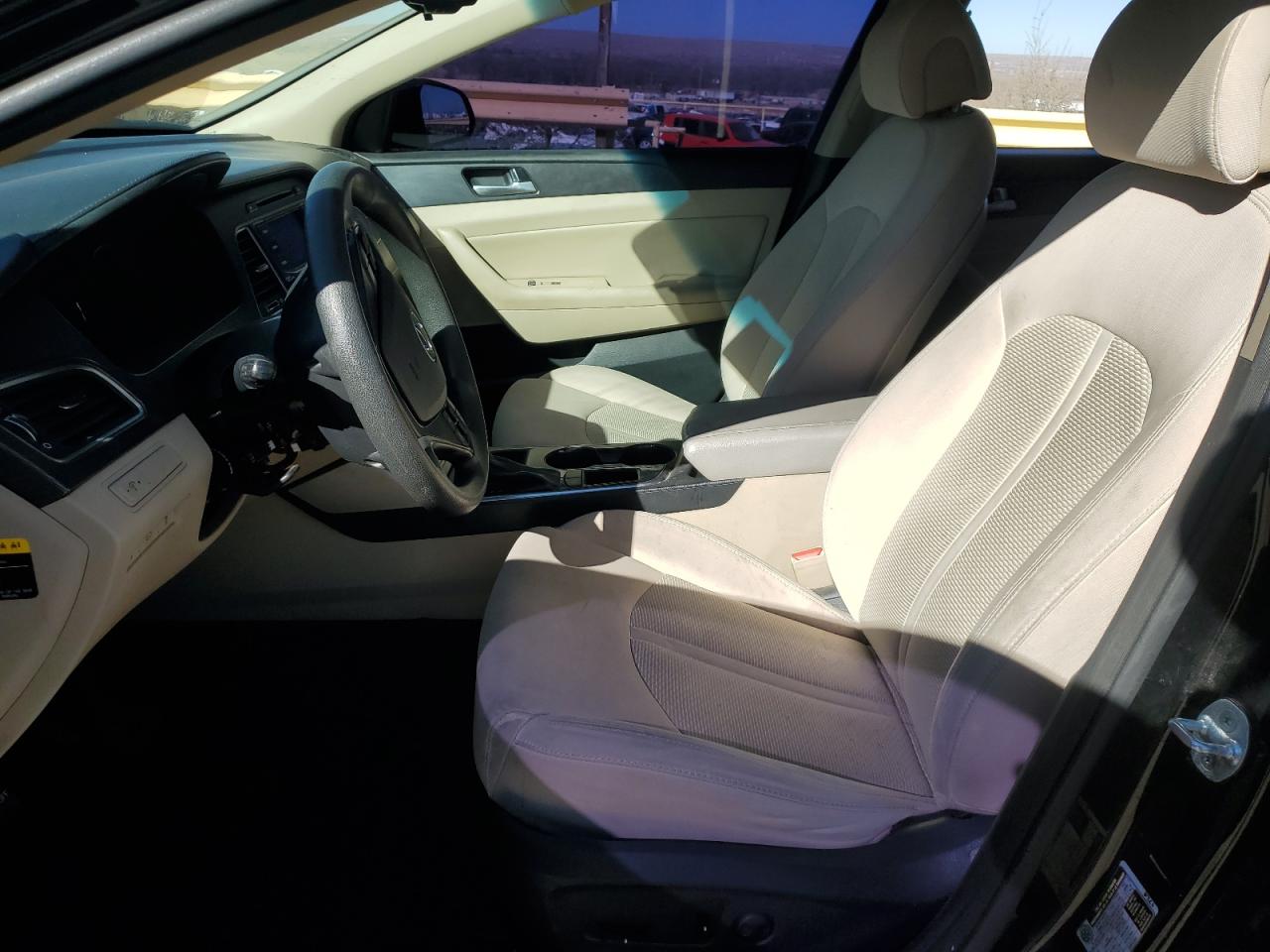 2015 Hyundai Sonata - Image 7