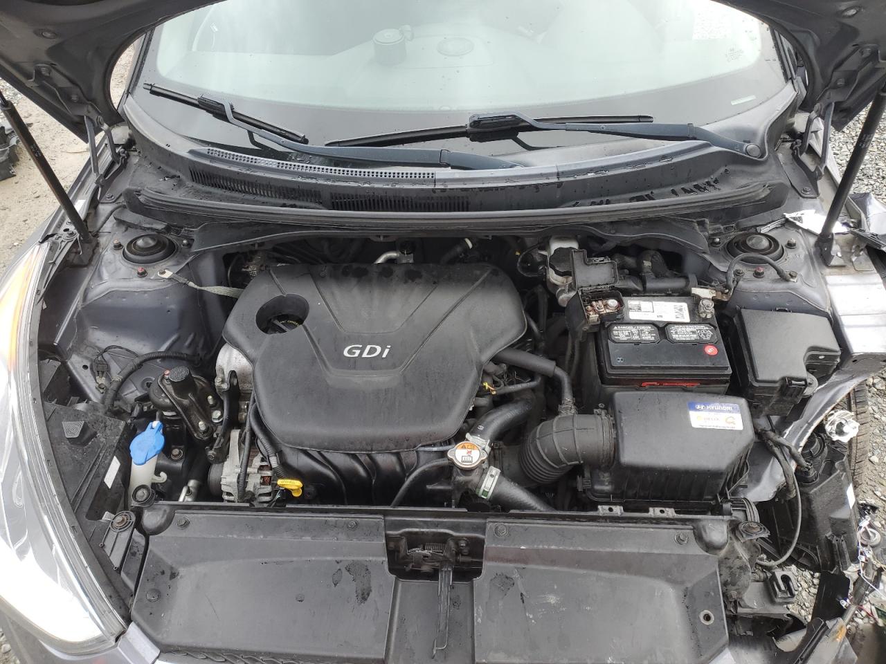 2016 Hyundai Veloster - Image 11