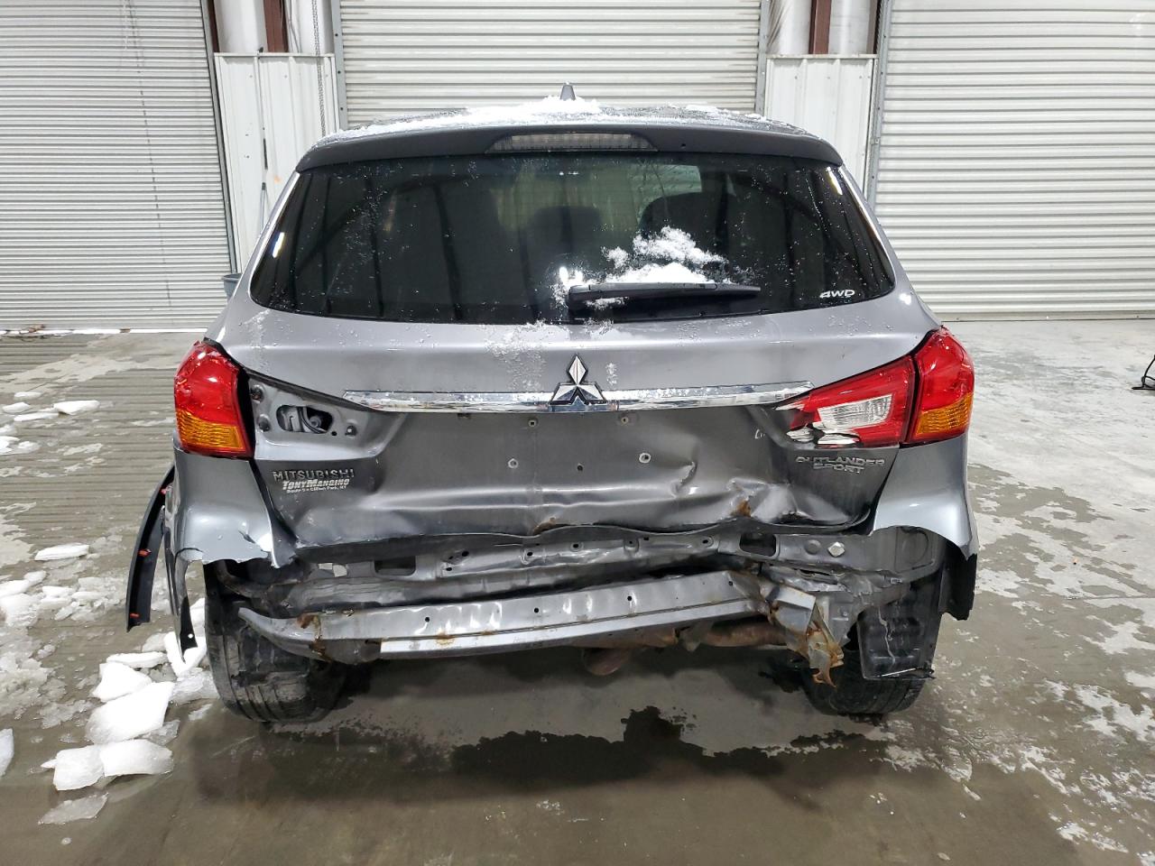 2019 Mitsubishi Outlander - Image 6
