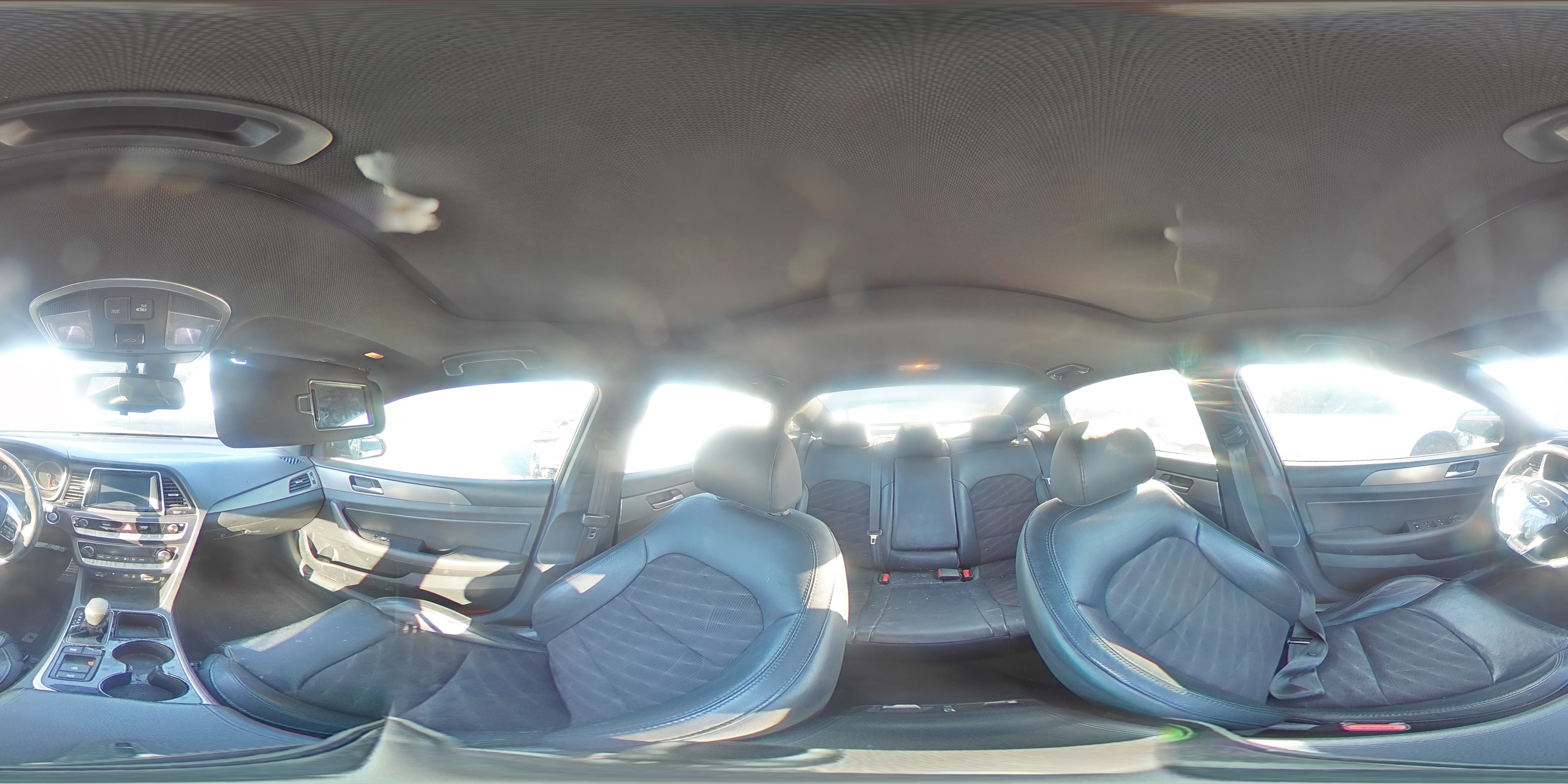 2018 Hyundai Sonata - Image 13
