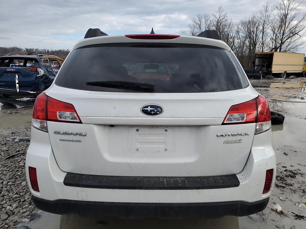 2011 Subaru Outback - Image 6