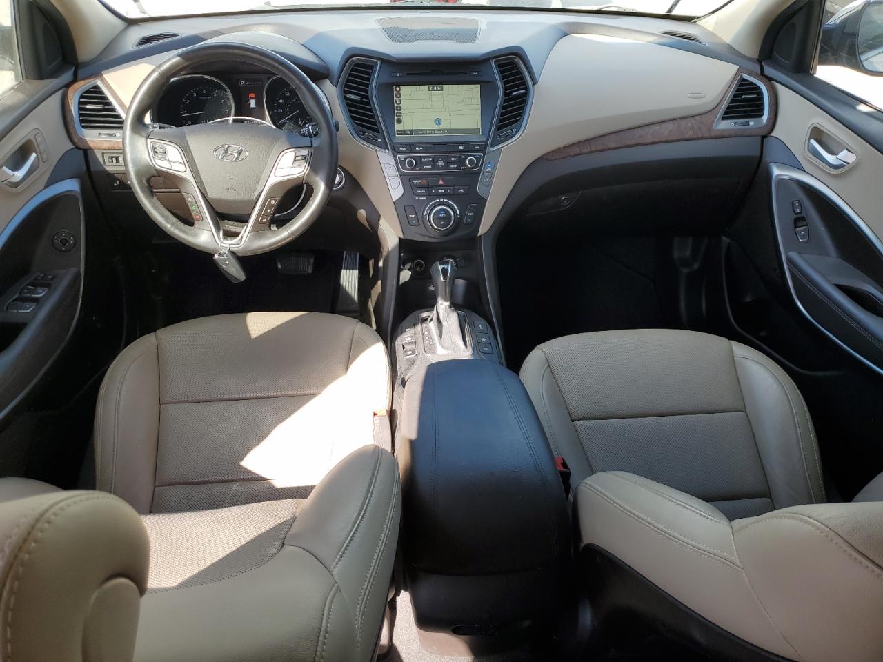 2018 Hyundai Santa Fe - Image 8