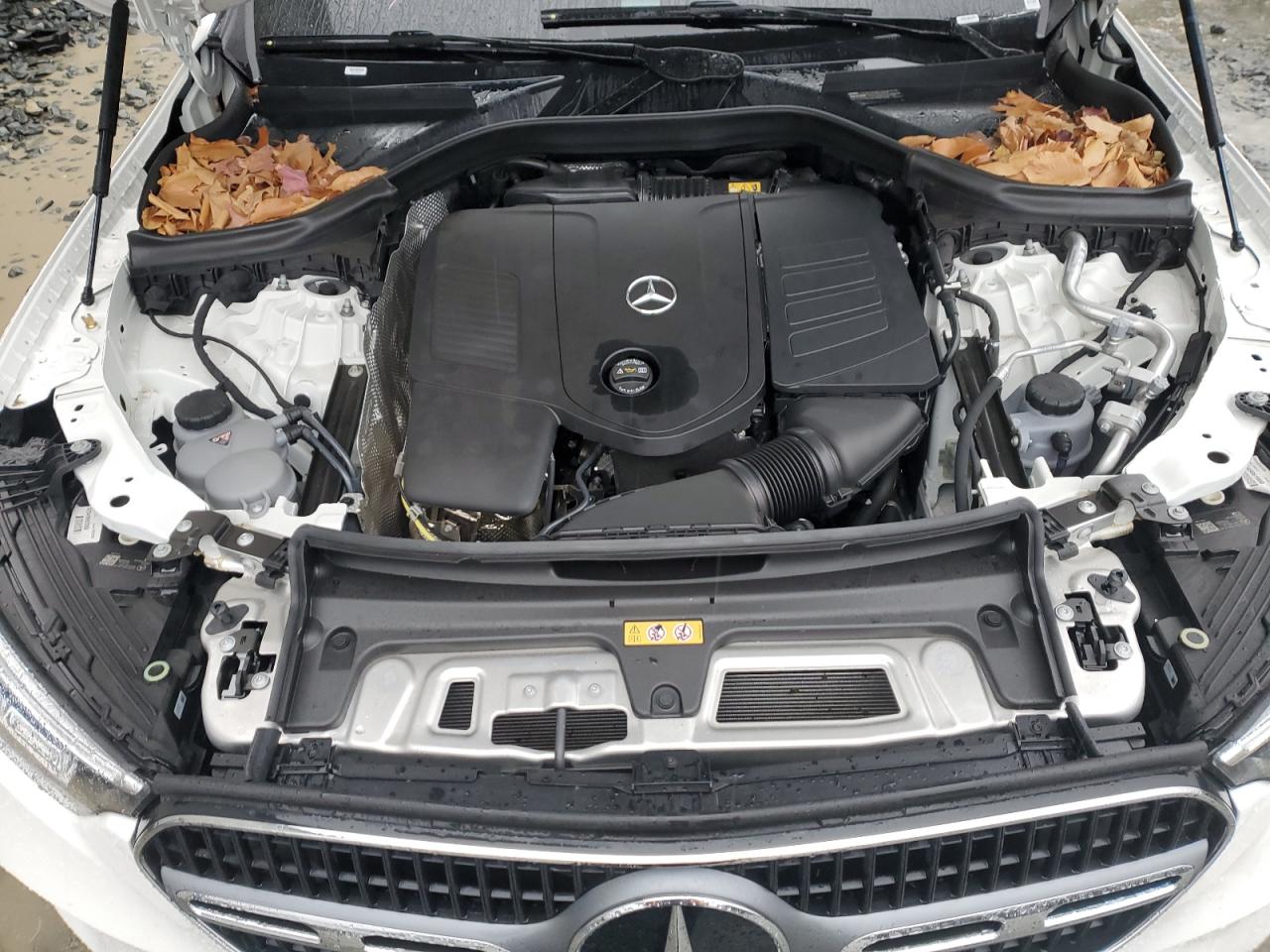 2024 Mercedes-Benz GLC - Image 12