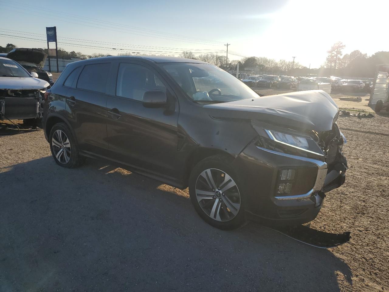 2021 Mitsubishi Outlander - Image 4