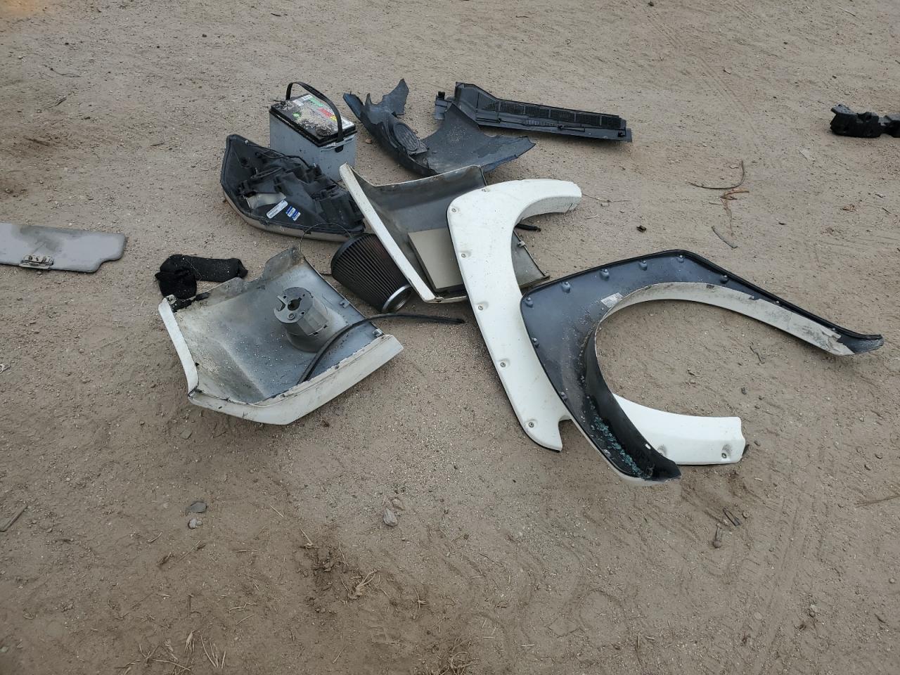 2006 Nissan Titan - Image 14