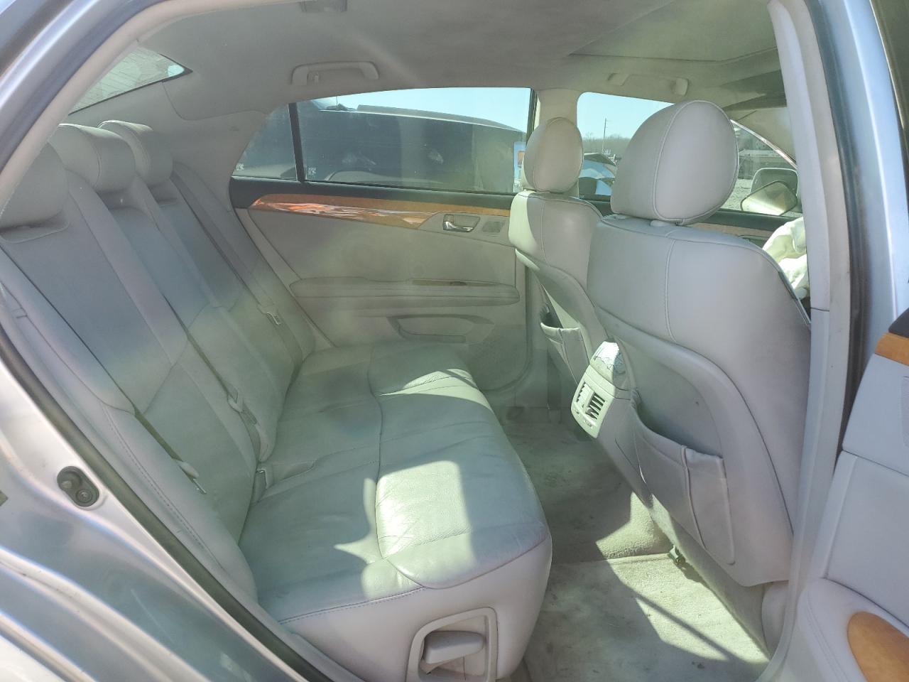 2007 Toyota Avalon - Image 10