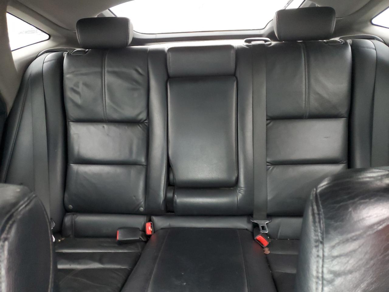 2010 Honda Accord - Image 10