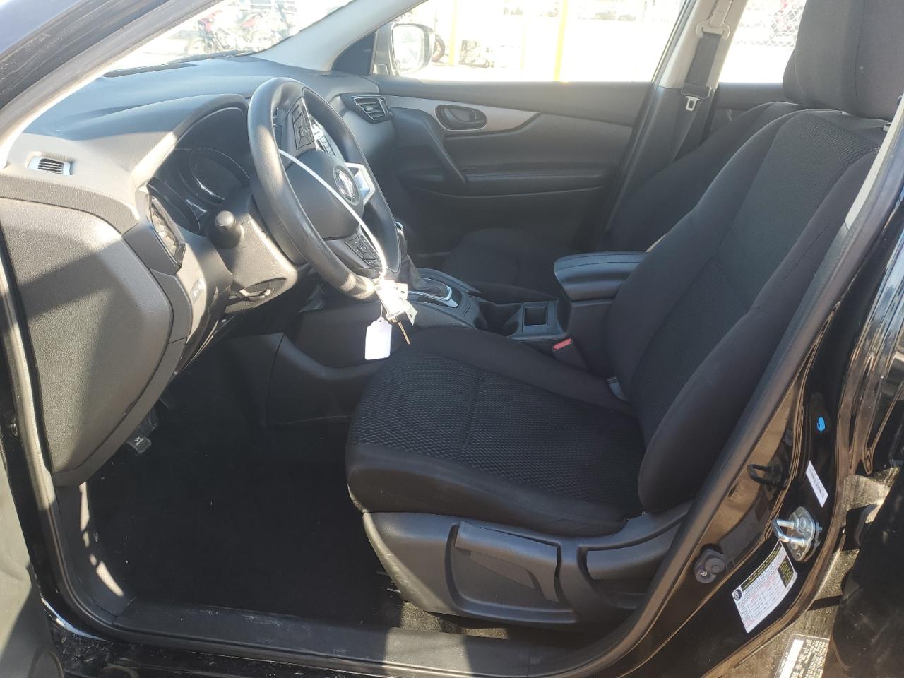 2021 Nissan Rogue - Image 7