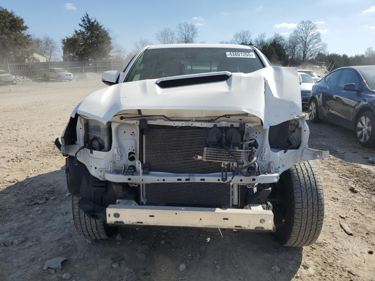 2020 Toyota Tacoma - Image 5