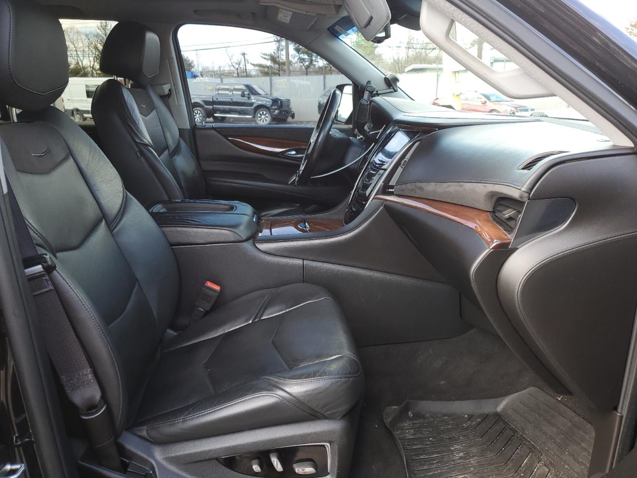 2015 Cadillac Escalade - Image 7