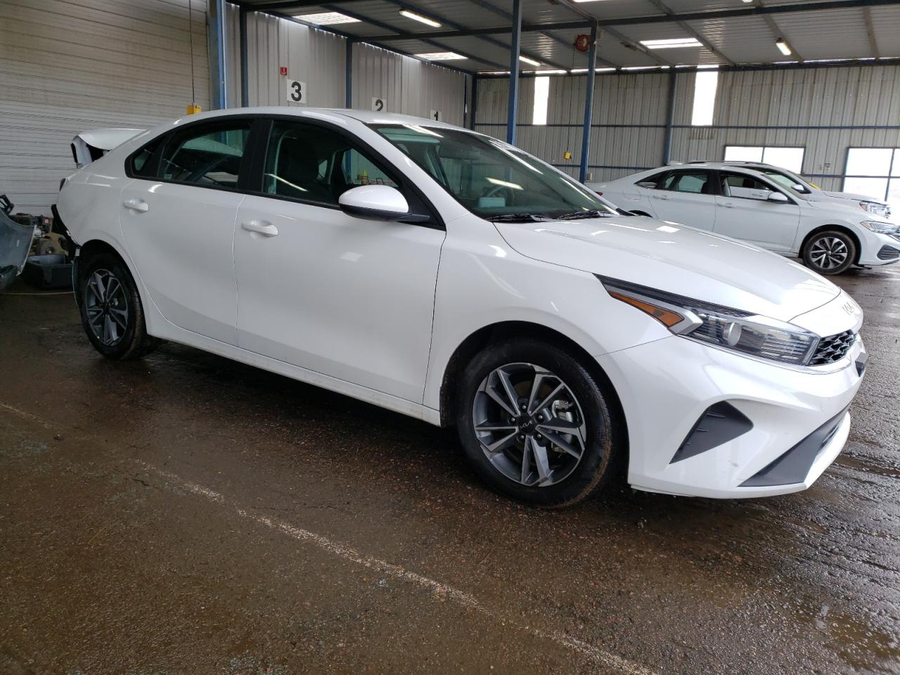2024 Kia Forte - Image 4