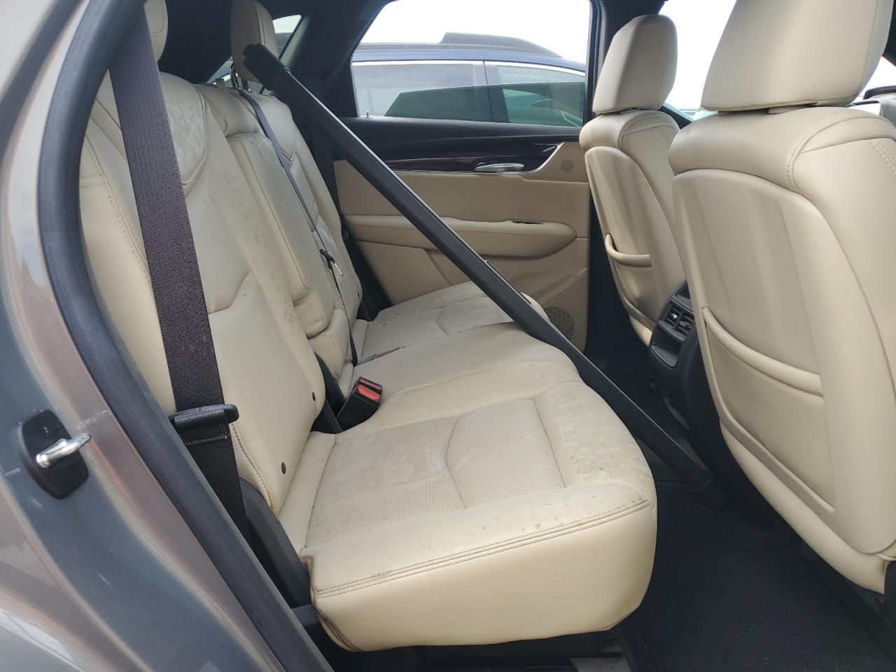 2017 Cadillac Xt5 Luxury VIN: 1GYKNBRS5HZ245274 Lot: 43337565