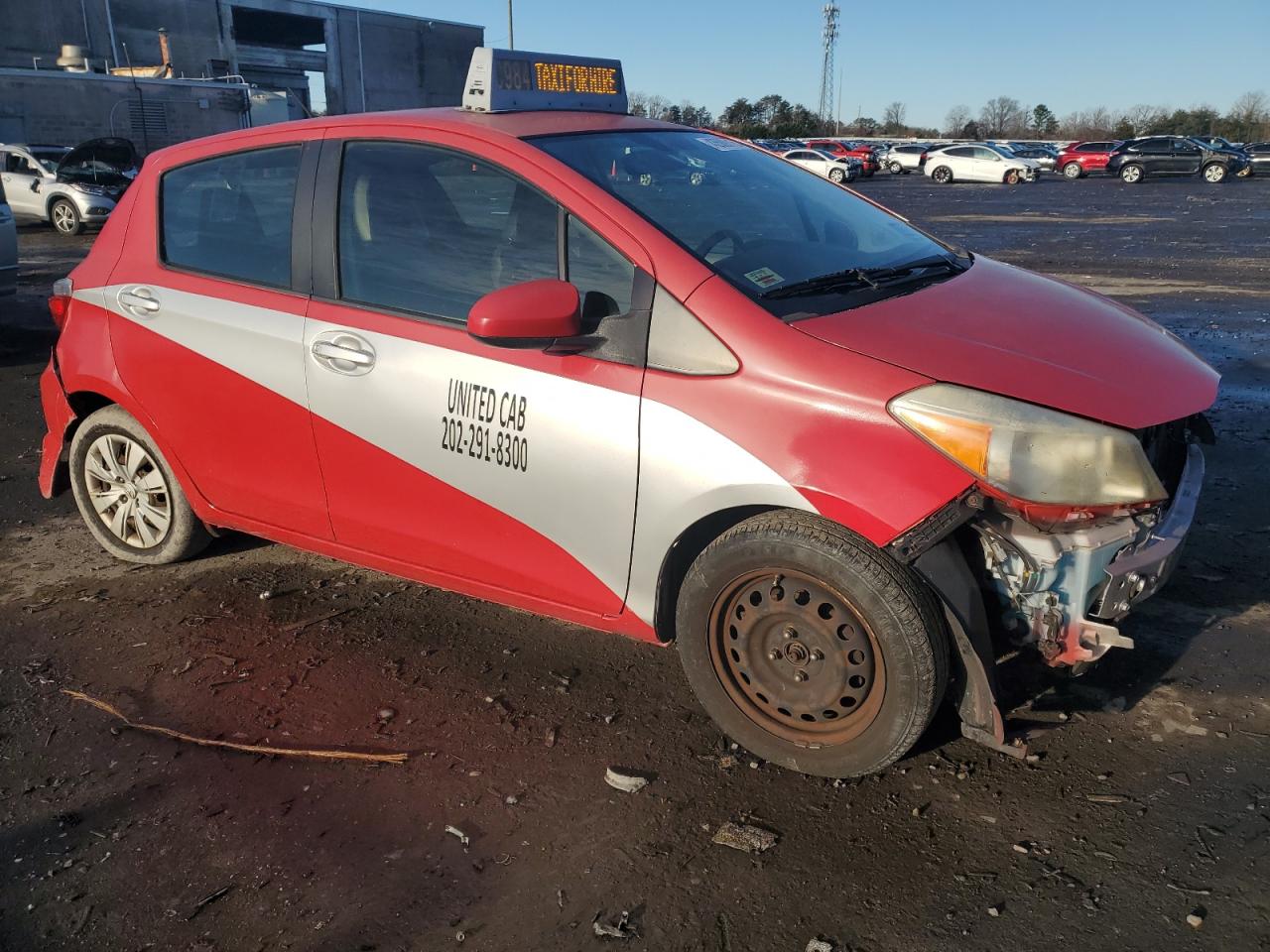 2012 Toyota Yaris - Image 4