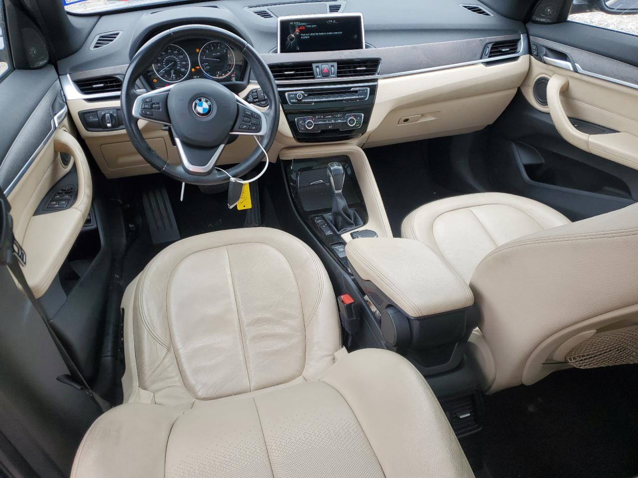 2016 BMW X1 - Image 8