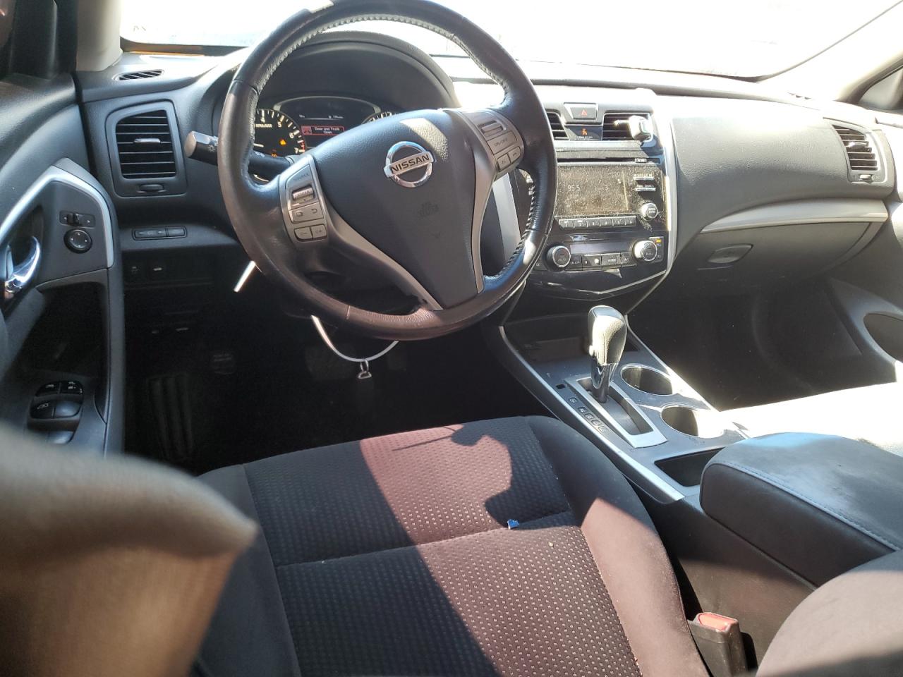 2015 Nissan Altima - Image 8