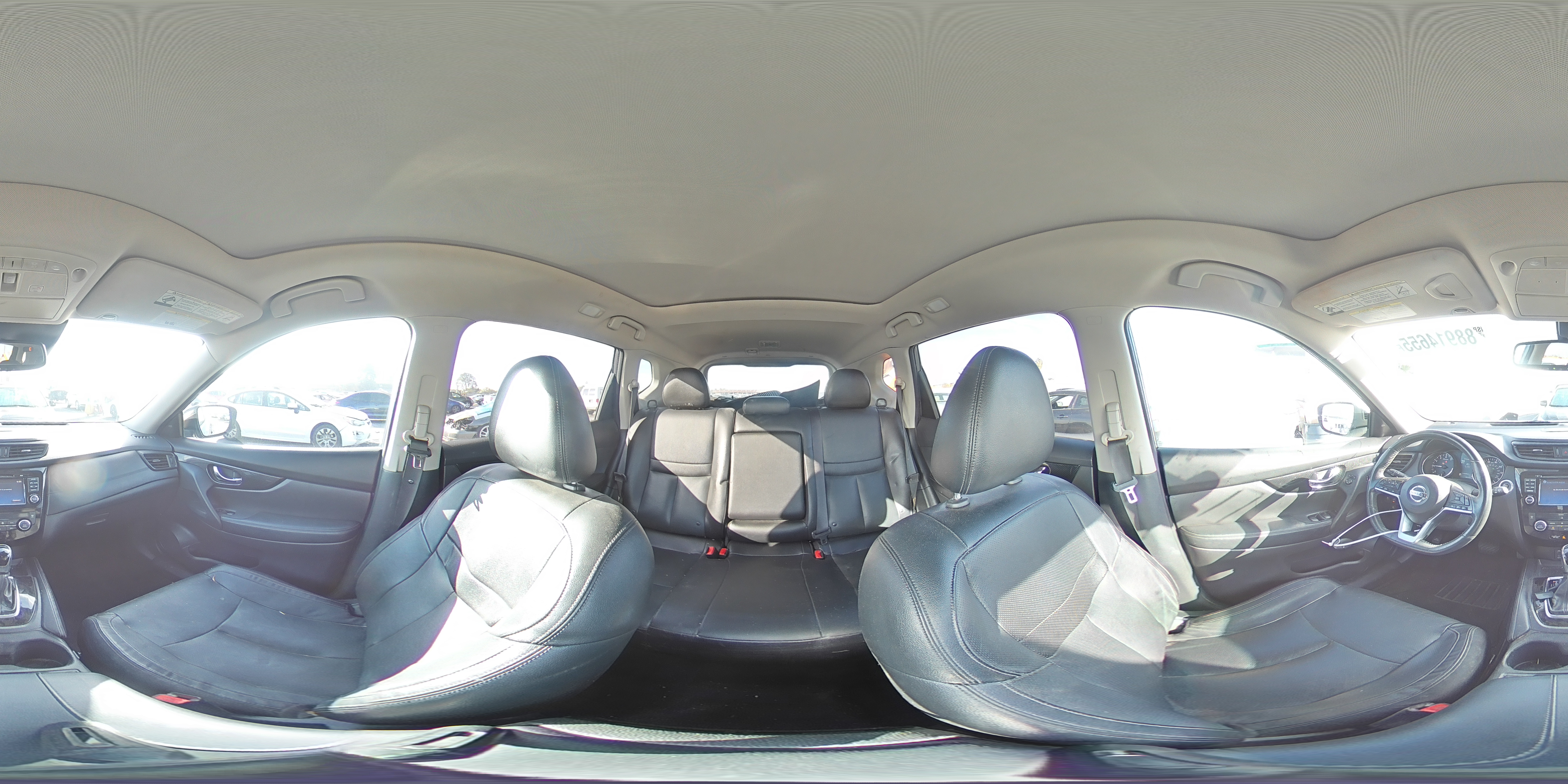 2017 Nissan Rogue - Image 14