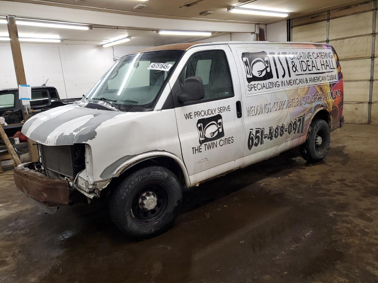 2006 Chevrolet Express - Image 1