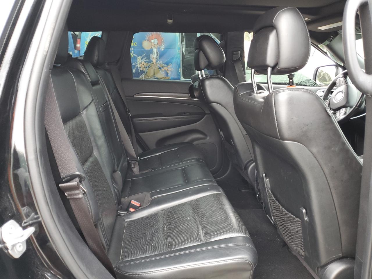 2019 Jeep Grand Cherokee - Image 12