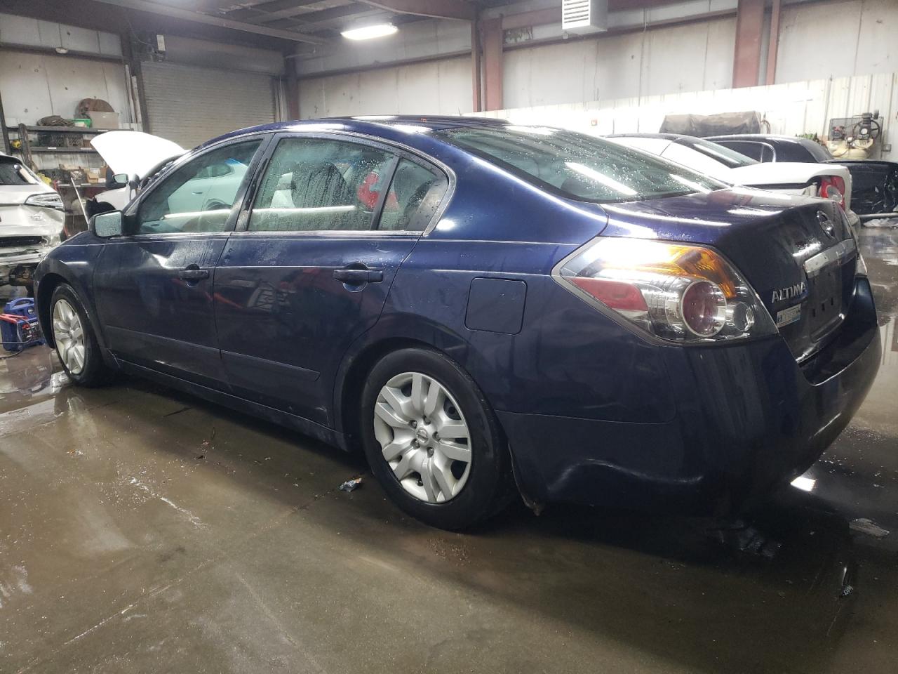 2009 Nissan Altima - Image 2