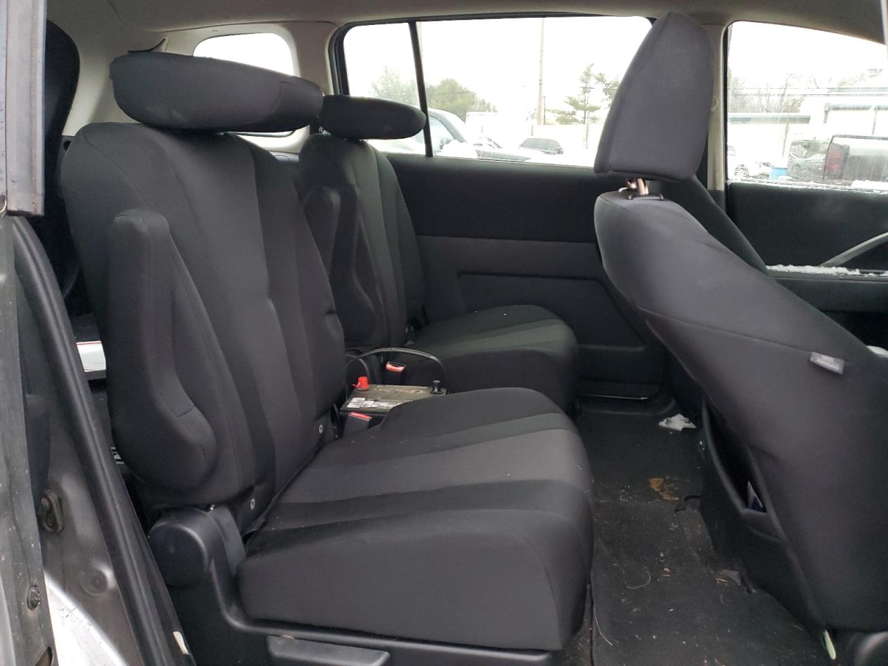 2015 Mazda 5 - Image 10